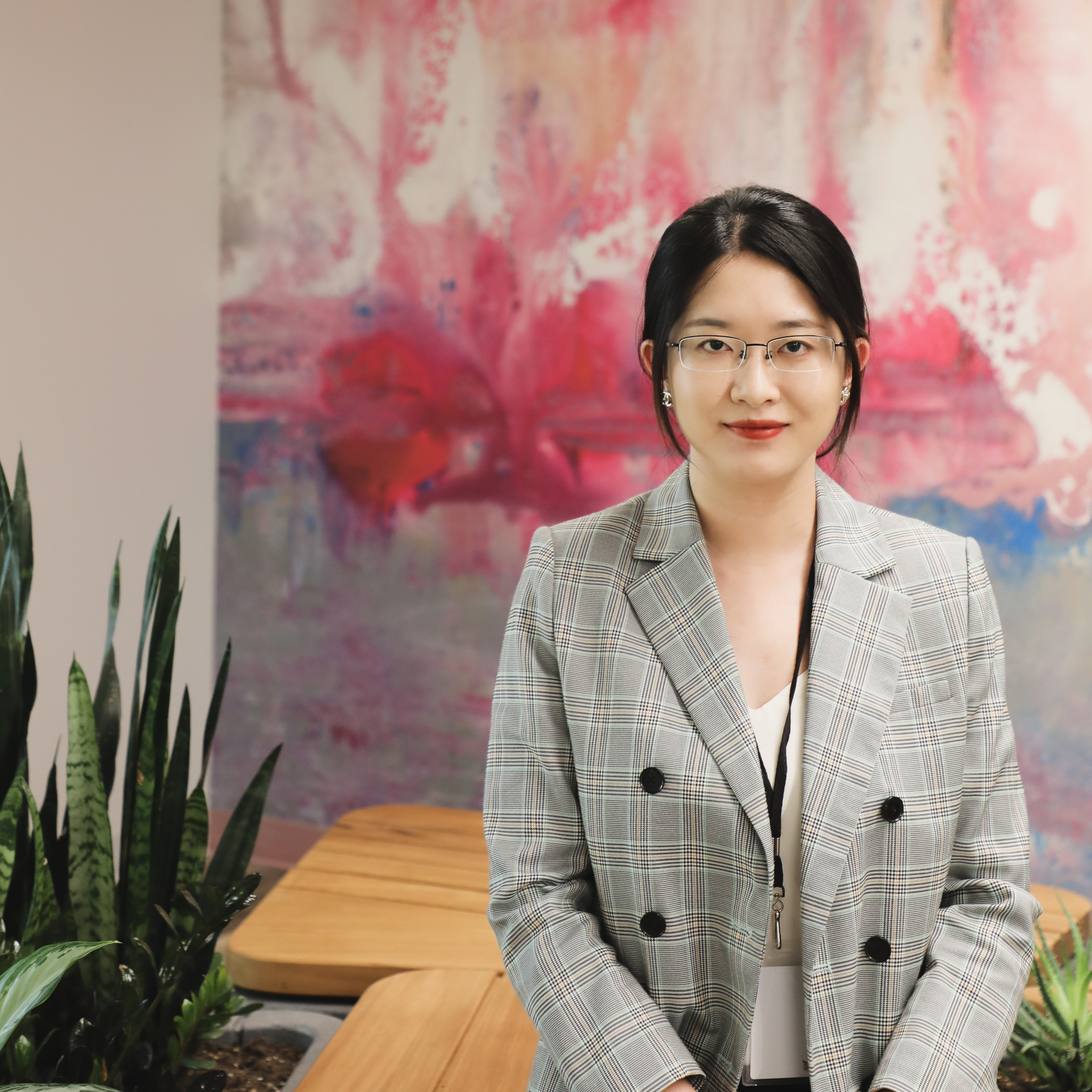 1-800-FLOWERS.COM Inc intern, Jinyi, at the corporate office in Jericho, NY
