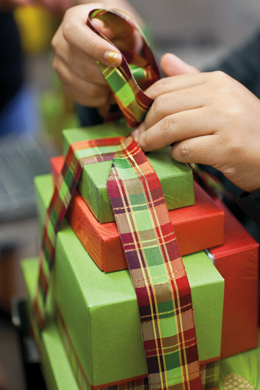 1-800-FLOWERS.COM, Inc. Expands Seasonal Hiring for Holiday and Launches New Initiative with The Fuse Network to Break Barriers to Employment